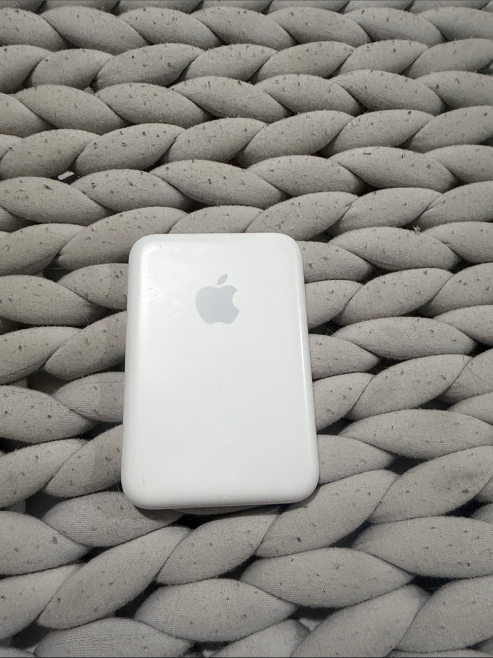 Apple White Portable Power Bank